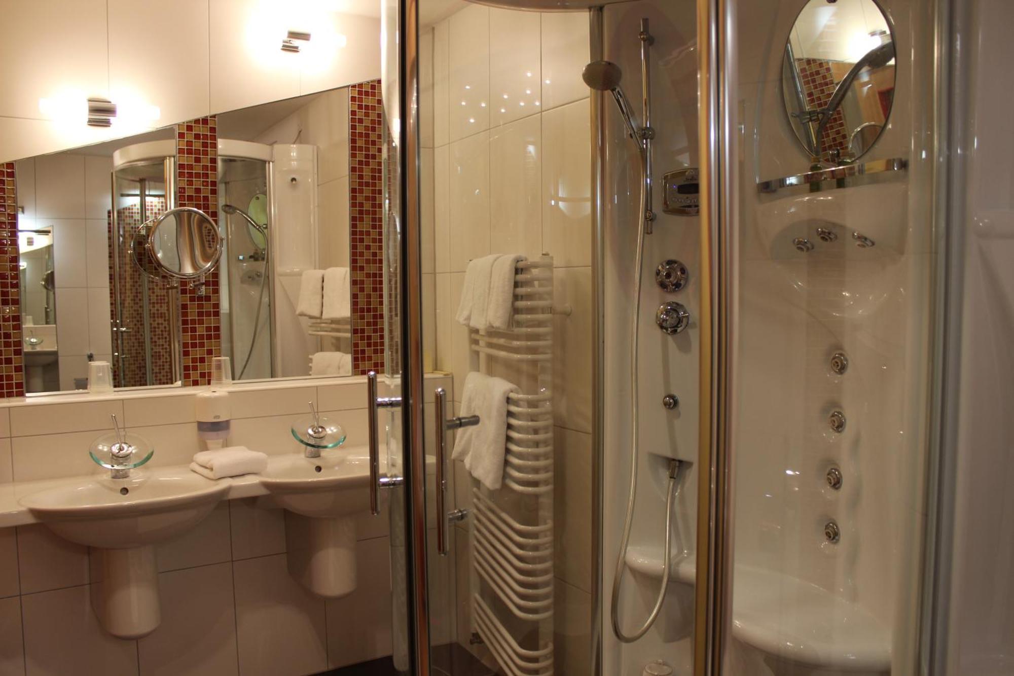 Der Thaller - Wirtshaus - Restaurant - Hotel Anger  Chambre photo